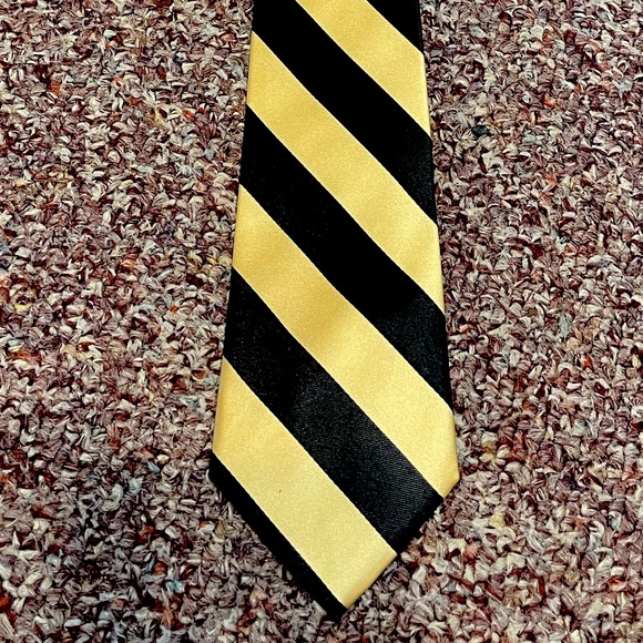 Vegas Gold and Black Manzini Collection Tie - Picture 1 of 1